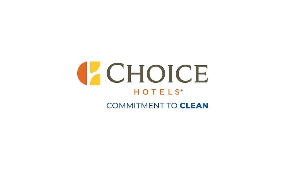 Quality Inn Tulsa-Downtown West Экстерьер фото