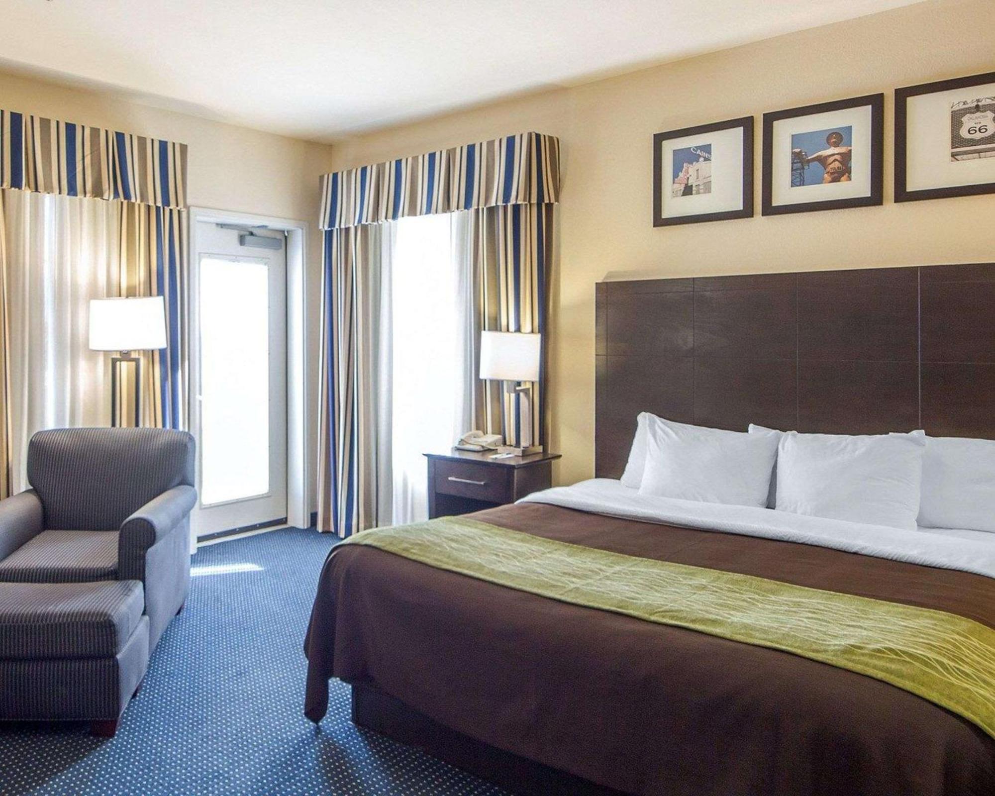 Quality Inn Tulsa-Downtown West Экстерьер фото