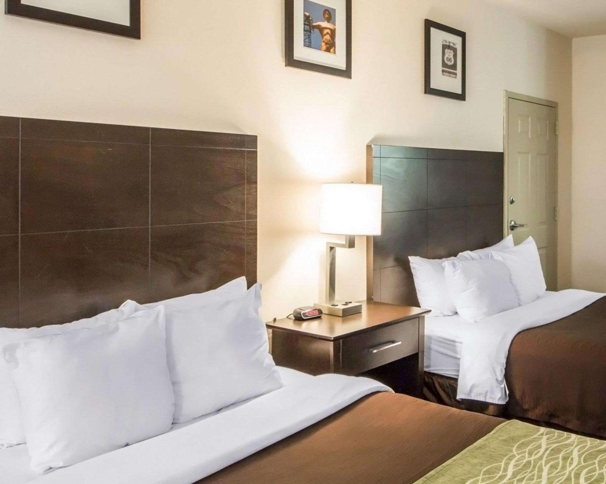 Quality Inn Tulsa-Downtown West Экстерьер фото