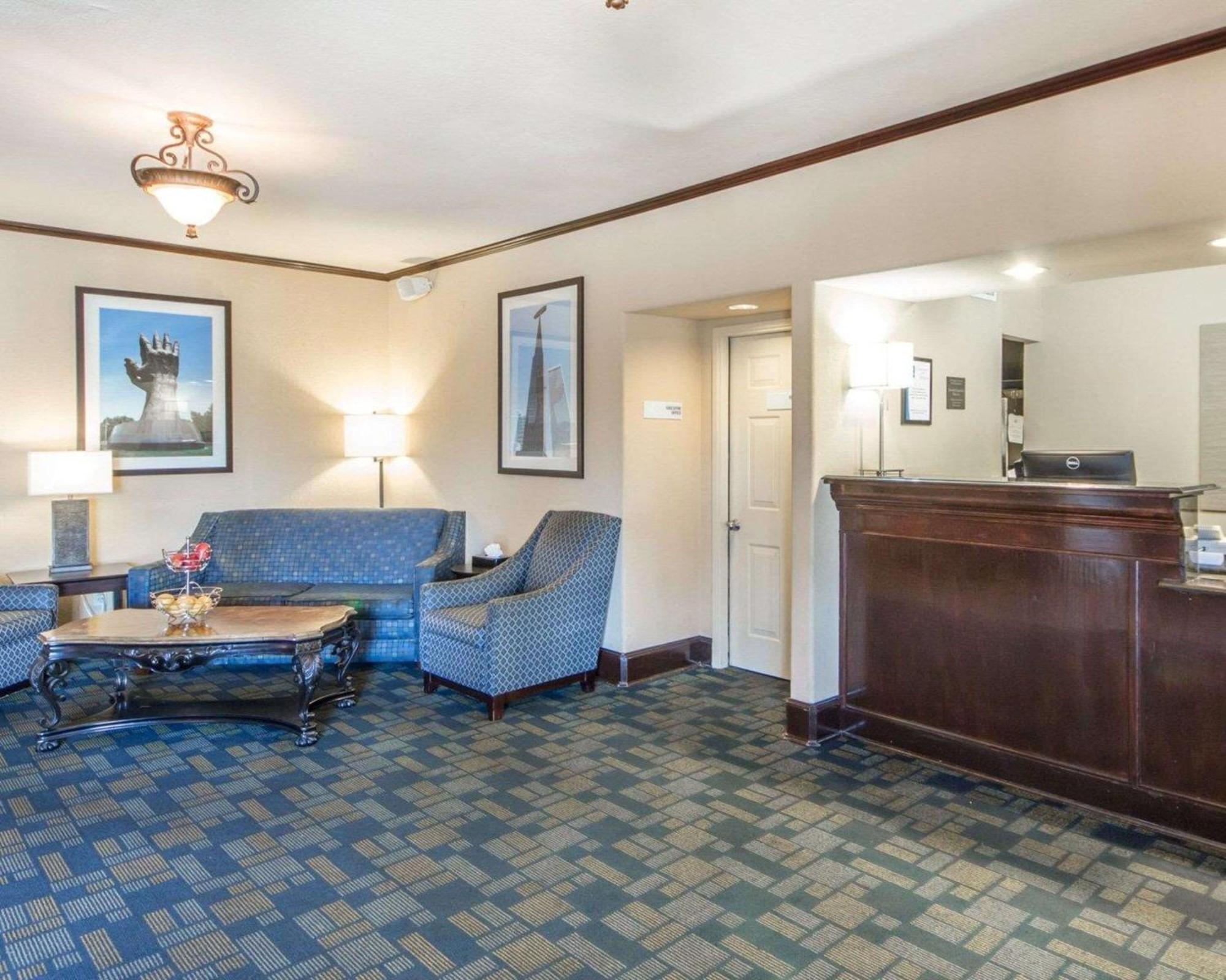 Quality Inn Tulsa-Downtown West Экстерьер фото