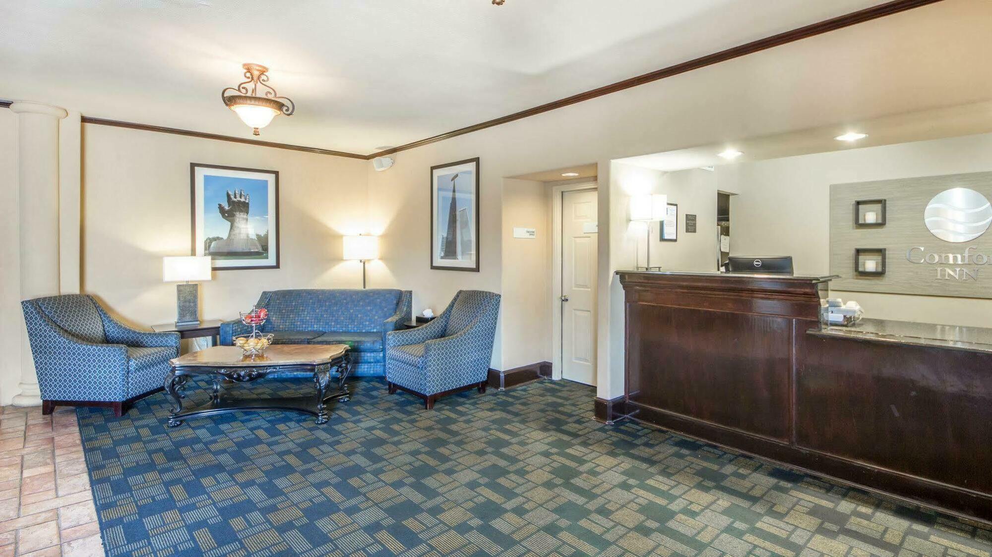 Quality Inn Tulsa-Downtown West Экстерьер фото